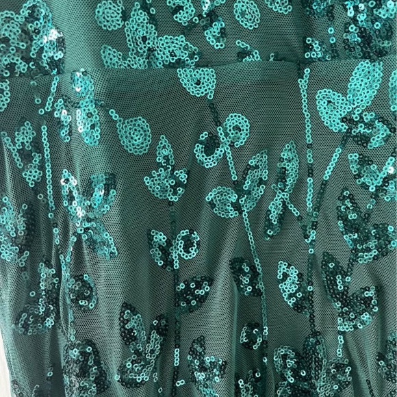 Sequin dress - Picture 3 of 4